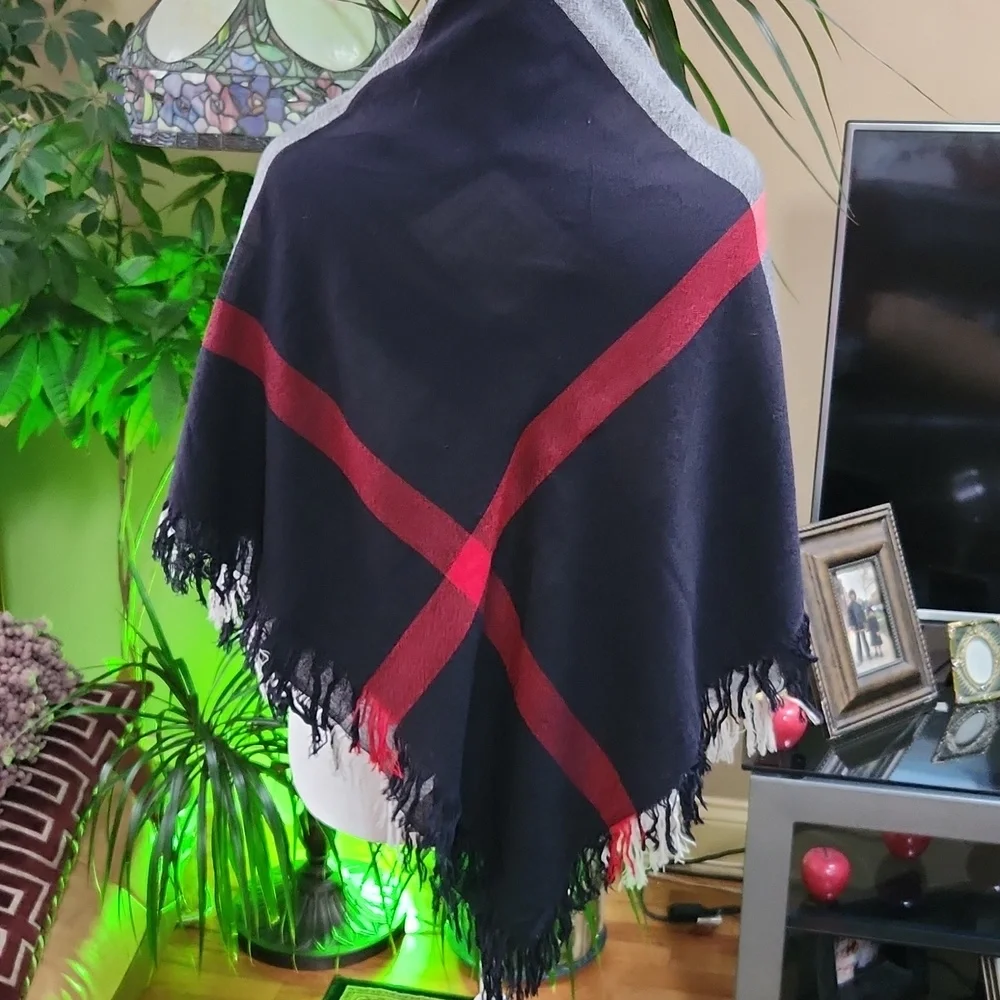 Burberry Tricolor Dark Navy Red White Fringe Scarf Shawl Square